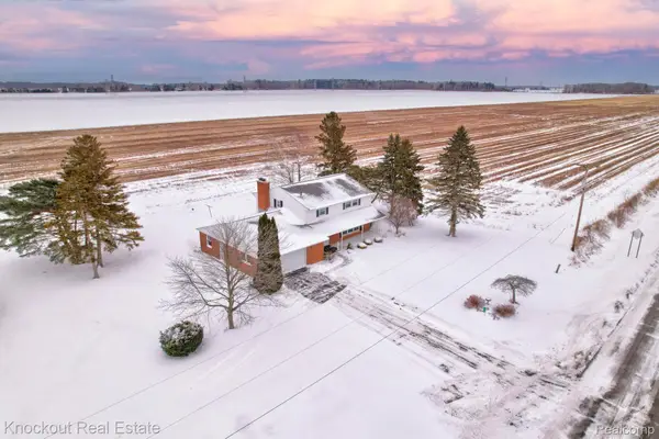 1105 S Mueller Road, Saginaw, MI 48601