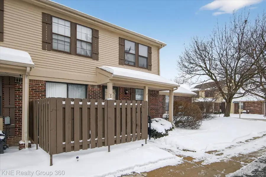 8092 Willow Lane, Warren, MI 48093 - Image #2