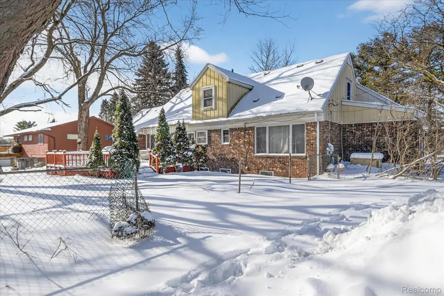 68730 Campground Road, Washington, MI 48095 - Image #2