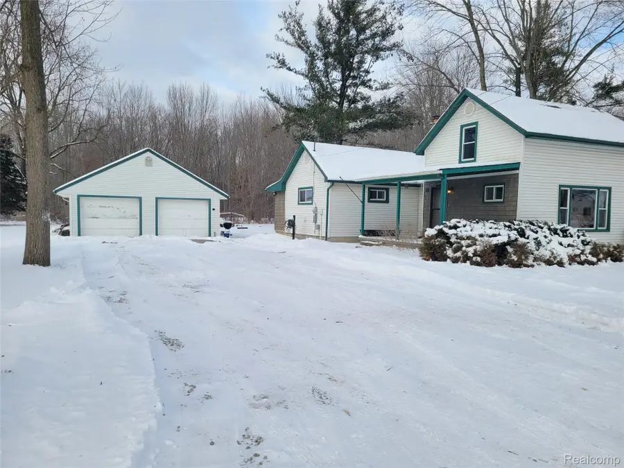 36730 Union Road, New Boston, MI 48164 - Image #2