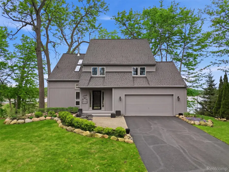 4965 Grover Drive, Brighton, MI 48116 - #2