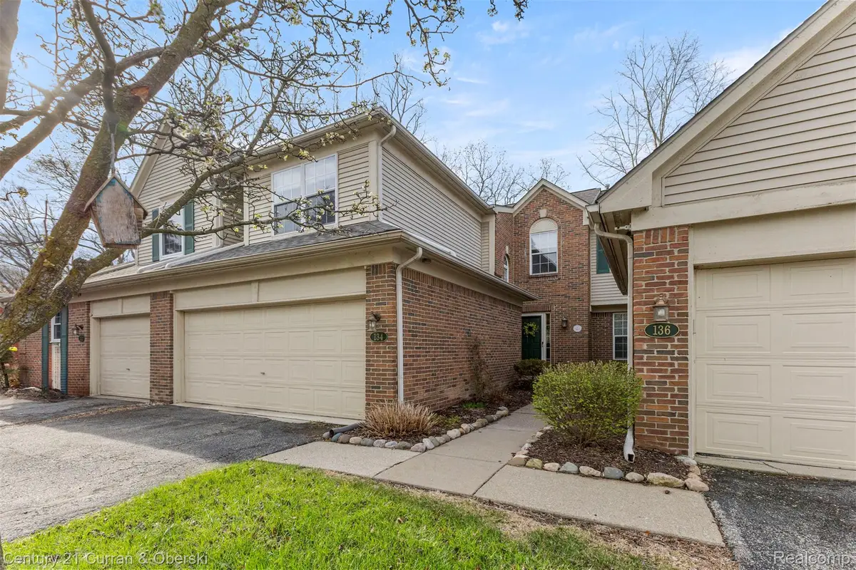 134 Legacy Park Circle, Dearborn Heights, MI 48127 - #1