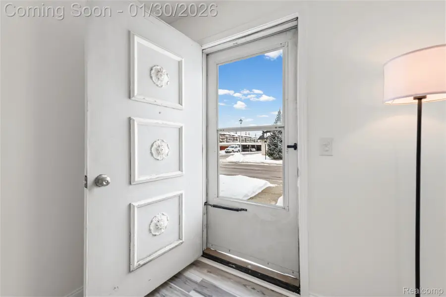 28028 Universal Drive, Warren, MI 48092 - Image #3