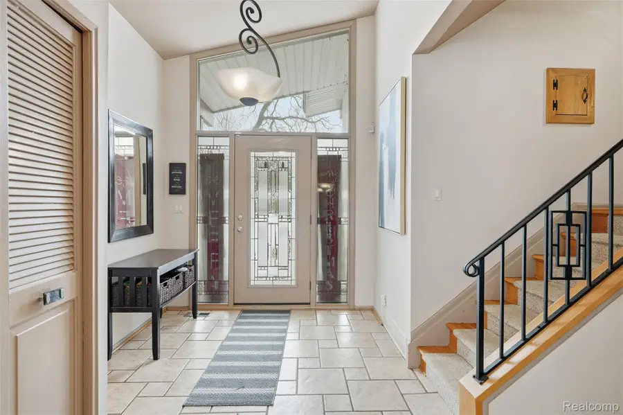 5586 Wild Ridge Lane, West Bloomfield, MI 48322 - #2