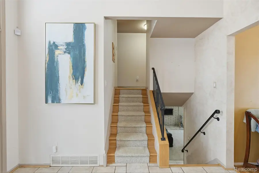 5586 Wild Ridge Lane, West Bloomfield, MI 48322 - #3