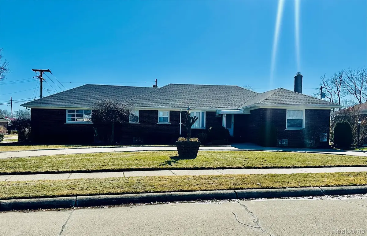 20880 Revere Street, Saint Clair Shores, MI 48080 - #1