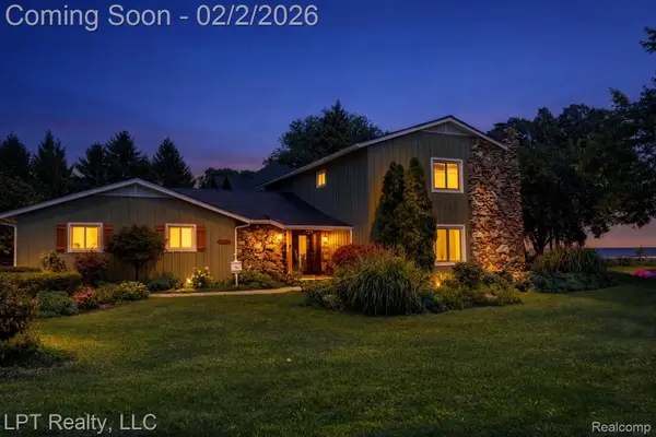 6210 Sterling Drive, Newport, MI 48166