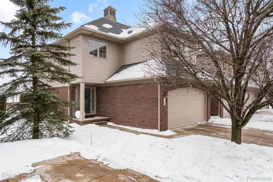 47630 Lorie Lane, Chesterfield Township, MI 48047 - #2