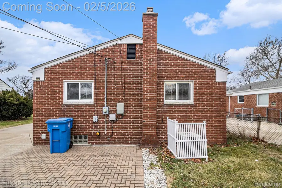 6320 Evangeline, Dearborn Heights, MI 48127 - Image #3