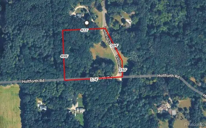 6065 Victoria Drive, Fenton, MI 48430 - Image #1