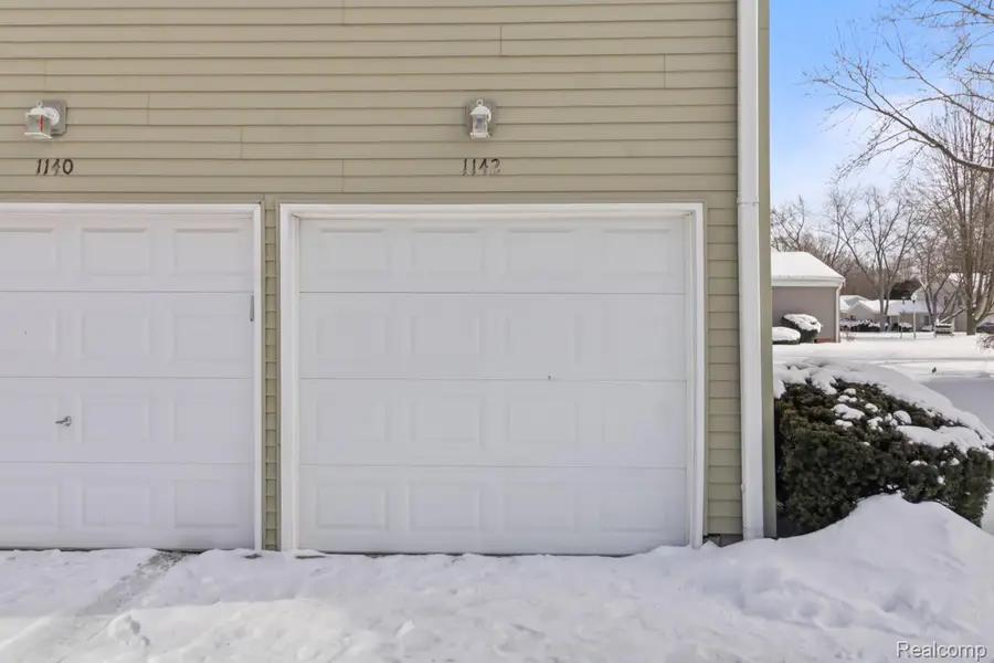 1142 Leisure Drive, Flint, MI 48507 - Image #3
