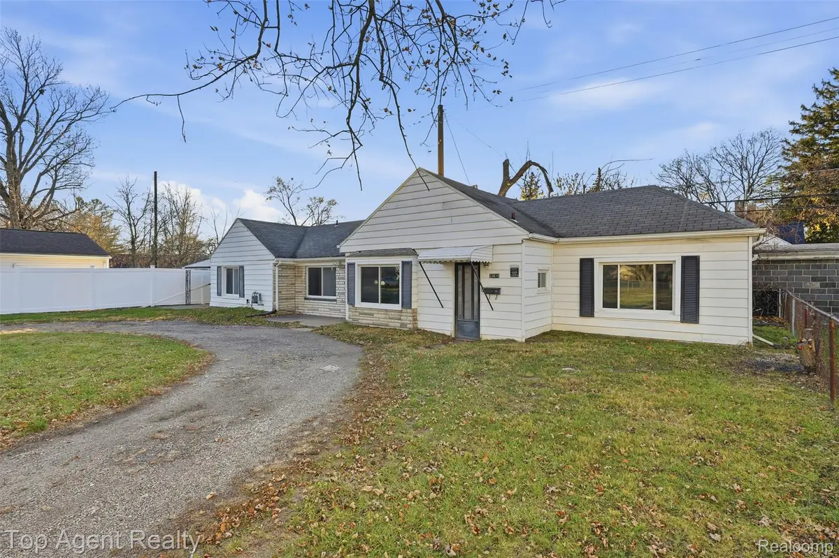 23615 Columbus Avenue, Warren, MI 48089 - #1