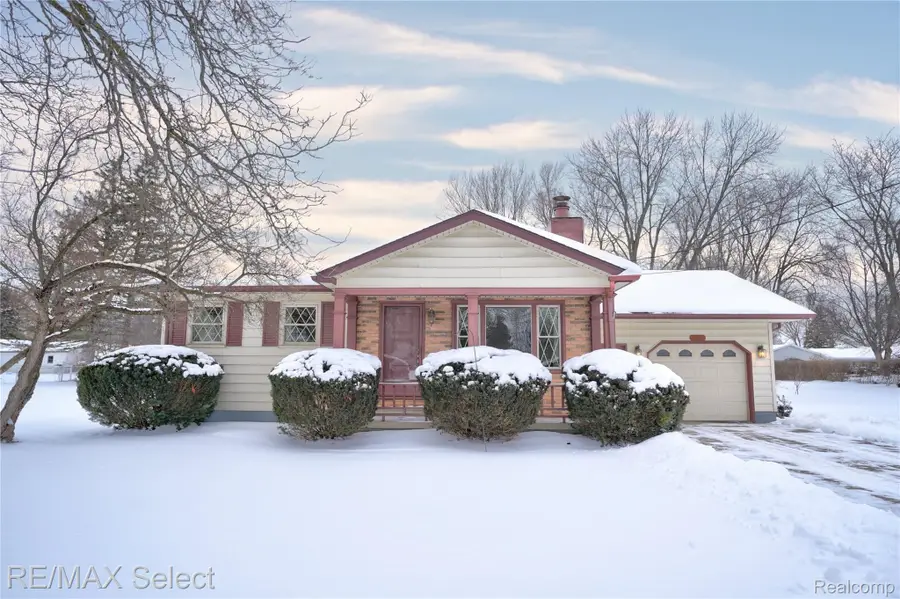 2492 W Maple Avenue, Flint, MI 48507 - Image #3