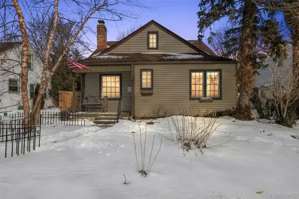 21819 California Street, StClairShores, MI 48080