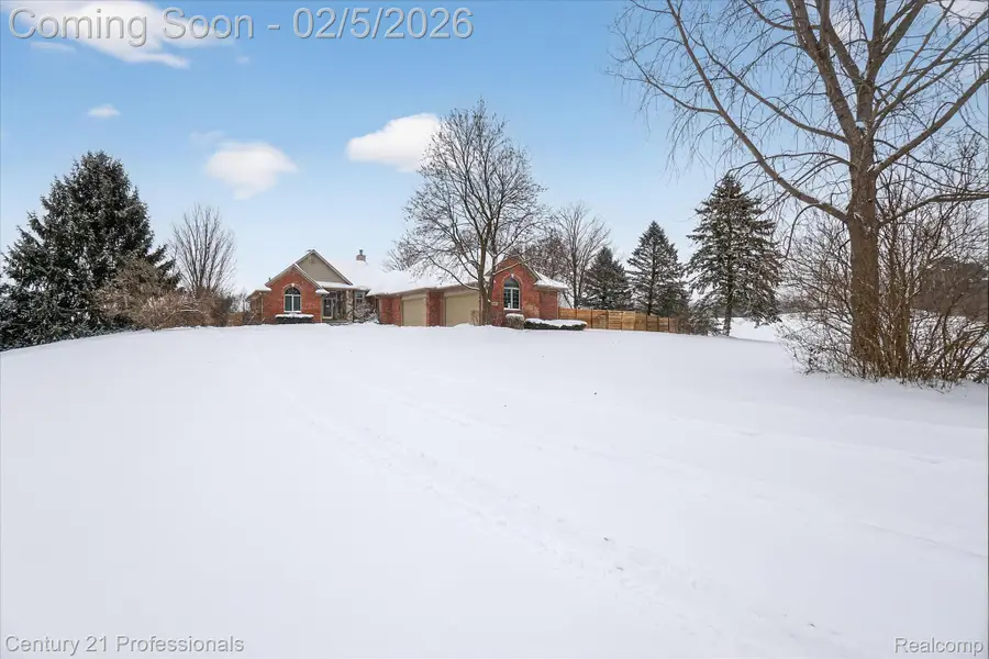 56500 12 Mile Road, New Hudson, MI 48165 - Image #2