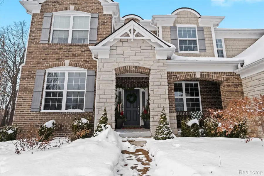 4522 Twin Beach Court, West Bloomfield, MI 48323 - Image #2