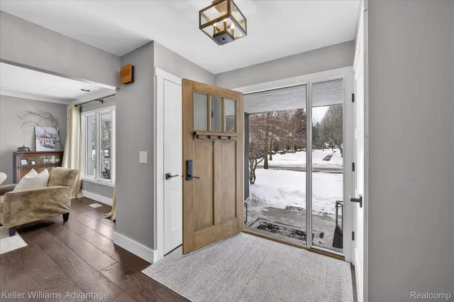 47707 Rochester Drive, Novi, MI 48374 - #2