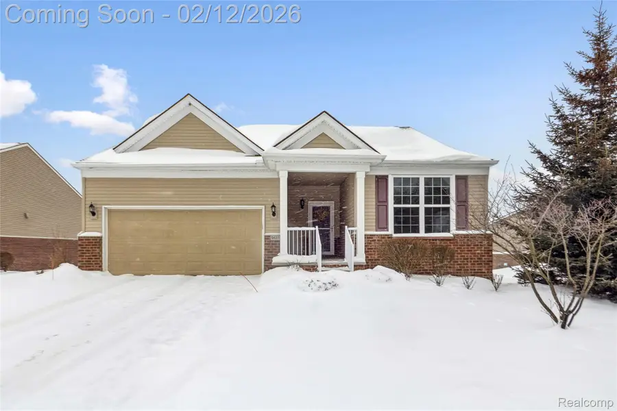 9431 Pine Valley Drive, Grand Blanc Charter Township, MI 48439 - #2