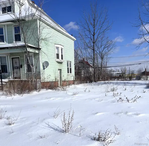 2140 Fairview Street, Detroit, MI 48214