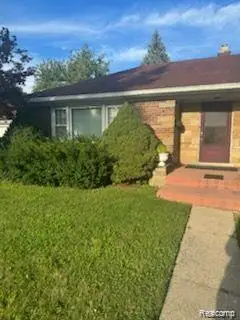 24816 Cushing Avenue, Eastpointe, MI 48021 - Image #2