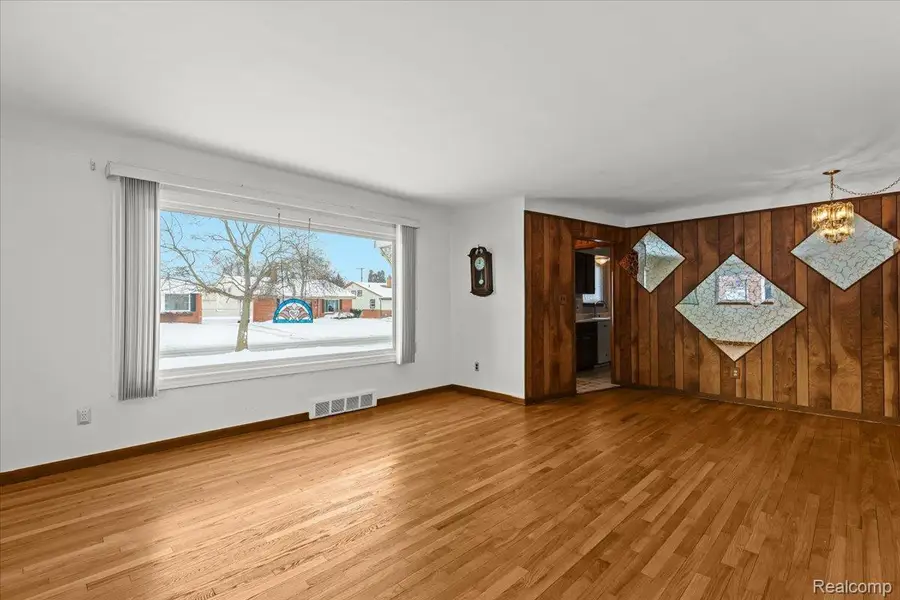 32864 Mackenzie Drive, Westland, MI 48185 - Image #3