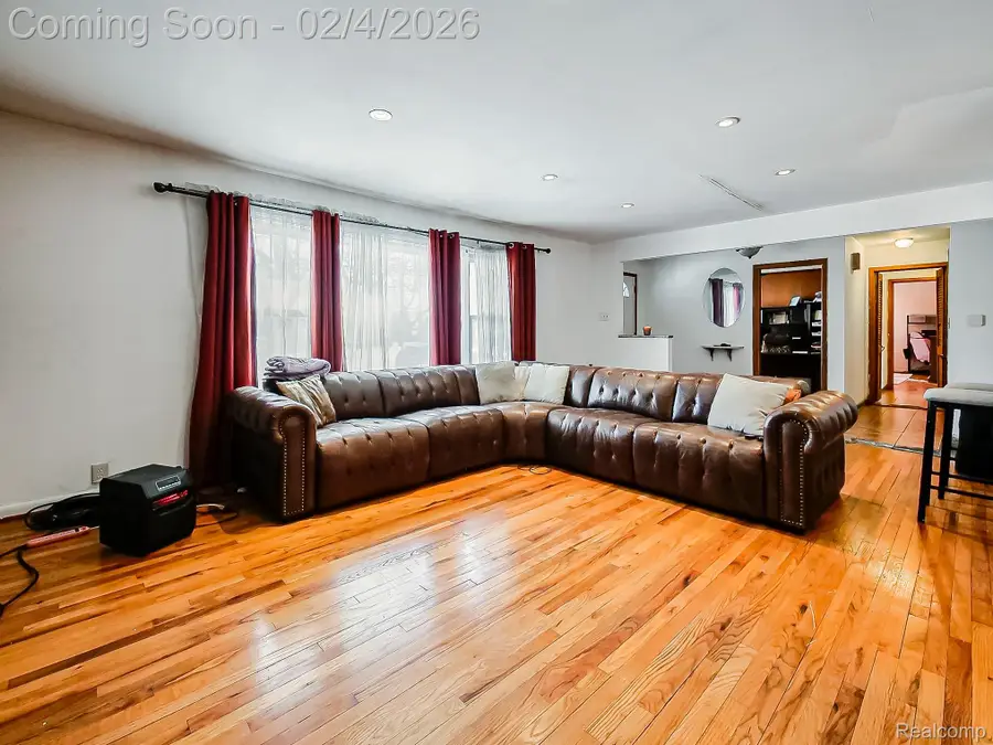 19819 Sussex Street, Detroit, MI 48235 - Image #2