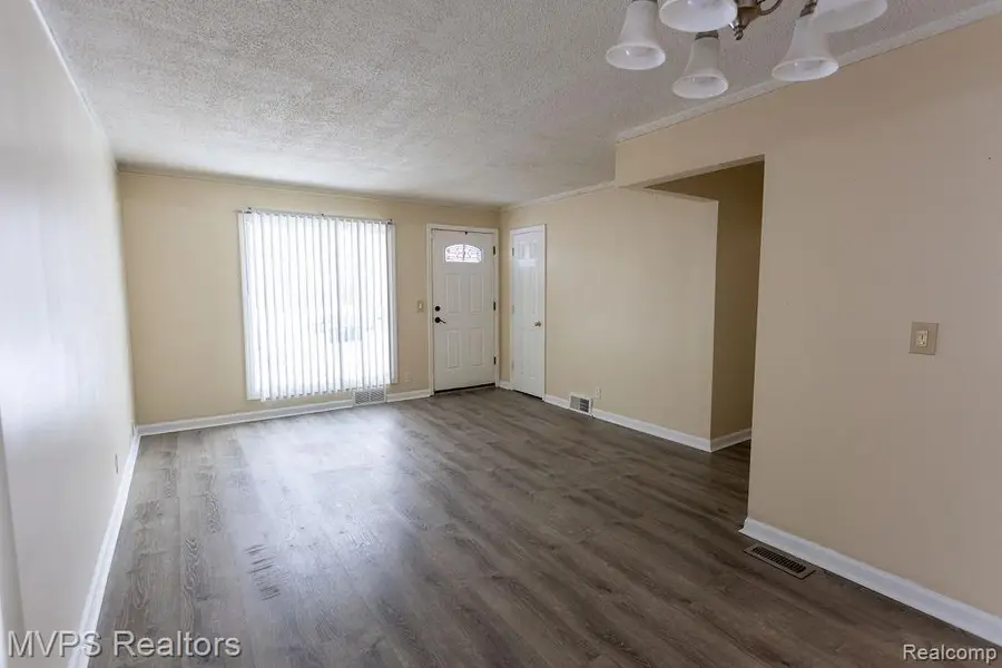 28259 Floral Street, Roseville, MI 48066 - Image #3