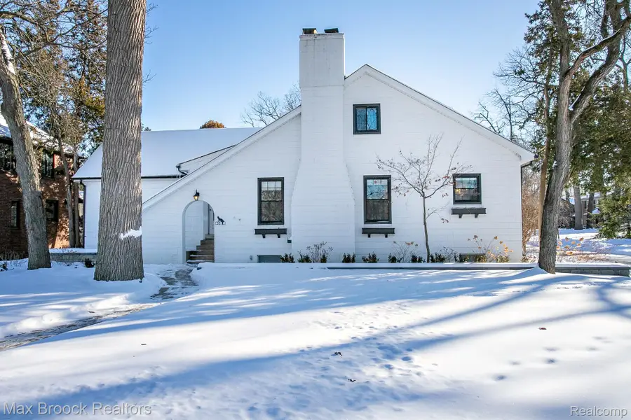 93 Oakdale Boulevard, Pleasant Ridge, MI 48069 - #2