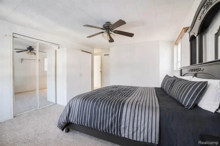 2209 Progress Avenue, Lincoln Park, MI 48146 - #3