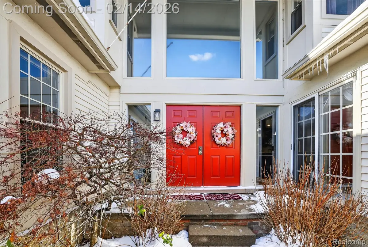 7328 Simsbury Drive, West Bloomfield, MI 48322 - #1