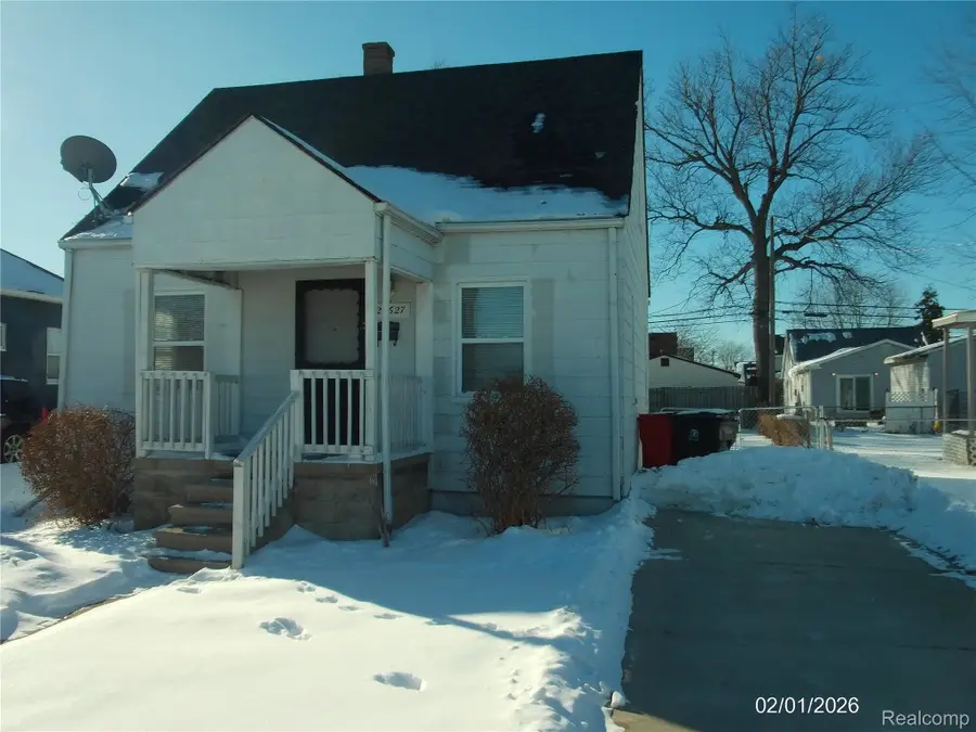 25627 Paige Street, Roseville, MI 48066 - #2