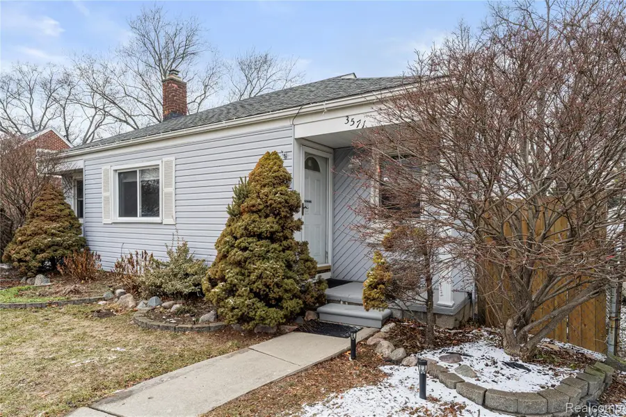 3571 Los Angeles Avenue, Warren, MI 48091 - #2