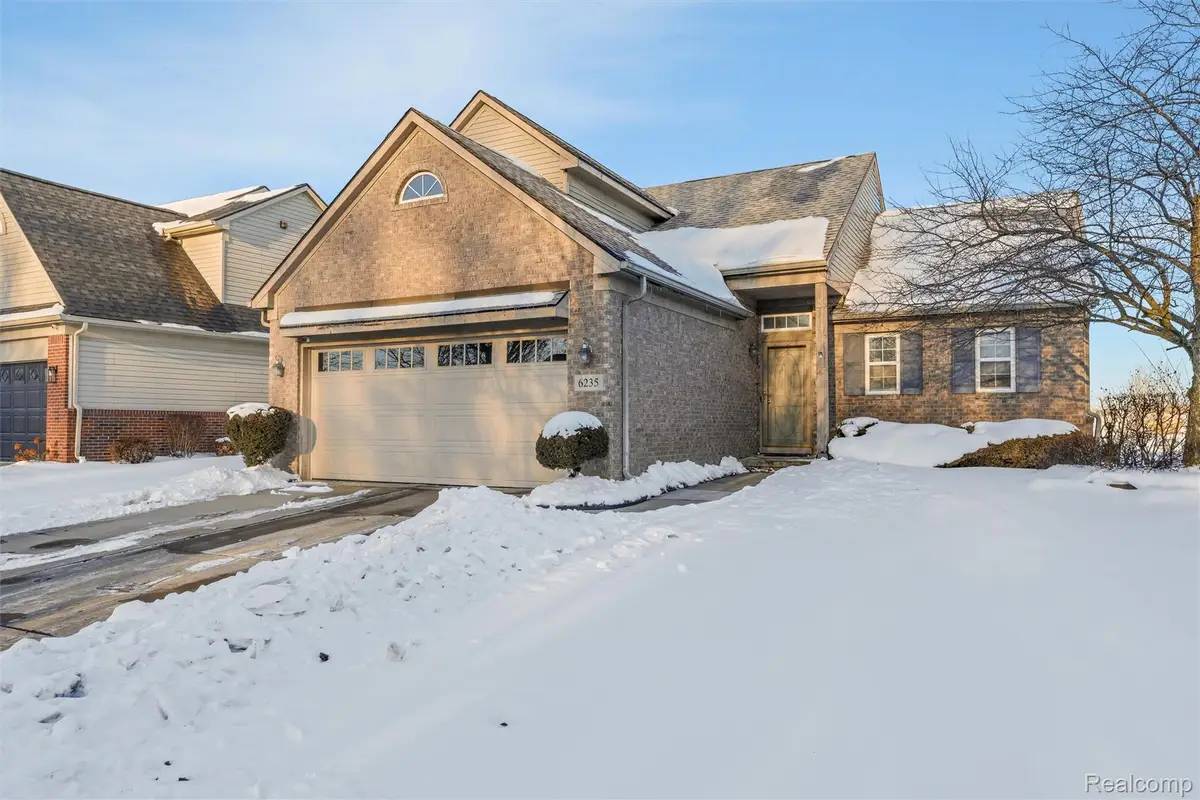 6235 Crystal Lake Drive, Romulus, MI 48174 - Image #1