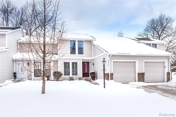 22747 Cranbrooke Drive, Novi, MI 48375
