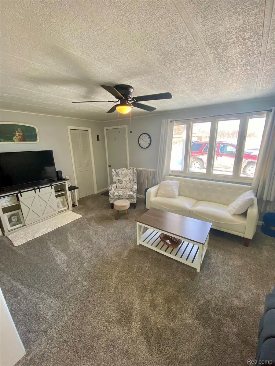 2126 Tomlinson Road, Caro, MI 48723 - Image #2