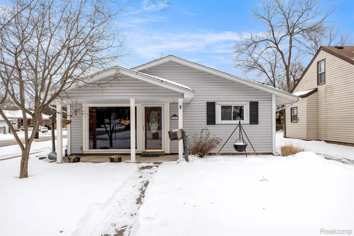 3907 Detroit Street, Dearborn Heights, MI 48125 - Image #1