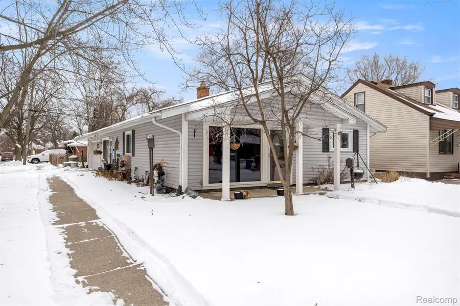 3907 Detroit Street, Dearborn Heights, MI 48125 - Image #2