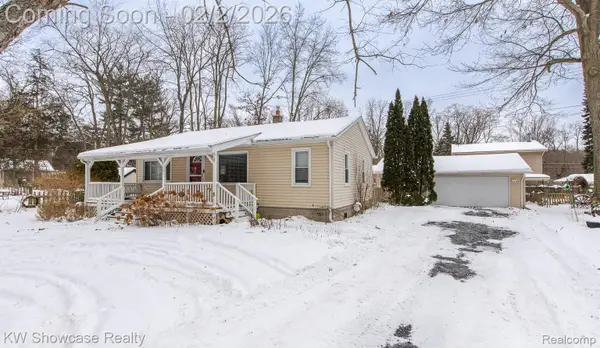 2161 E Euna, Wixom, MI 48393