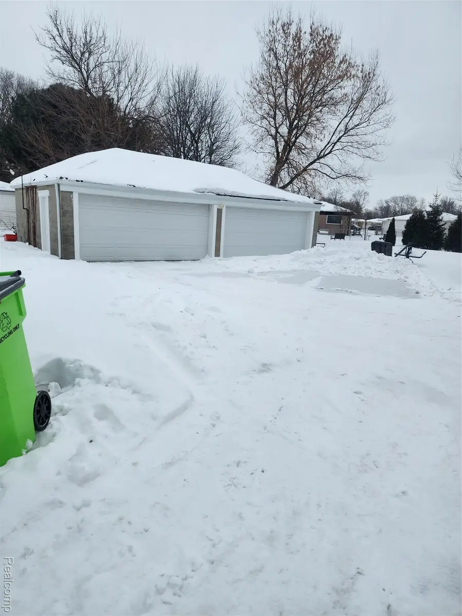 28140 Cole Street, Roseville, MI 48066 - Image #3
