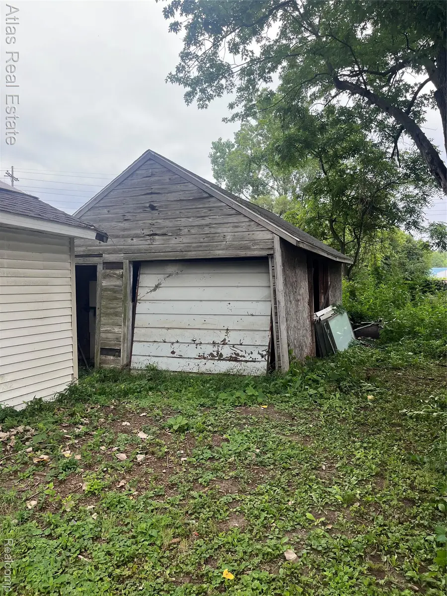 4065 Jefferson Street, Burton, MI 48509 - #3