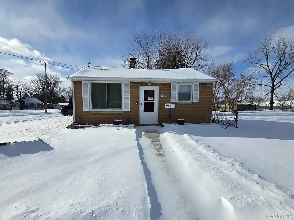 3131 Parkwood Avenue, Saginaw, MI 48601 - #1