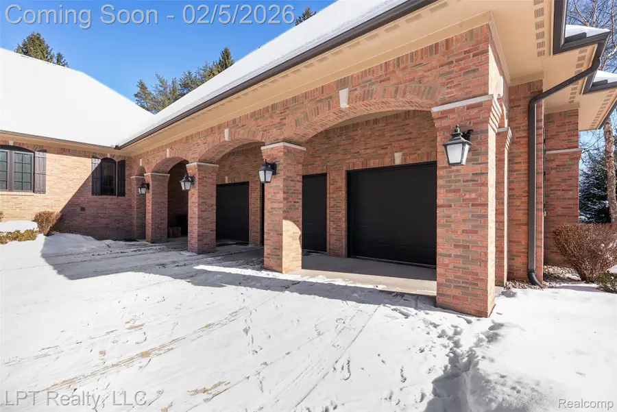 4525 Mapleton Drive, Howell, MI 48843 - Image #3