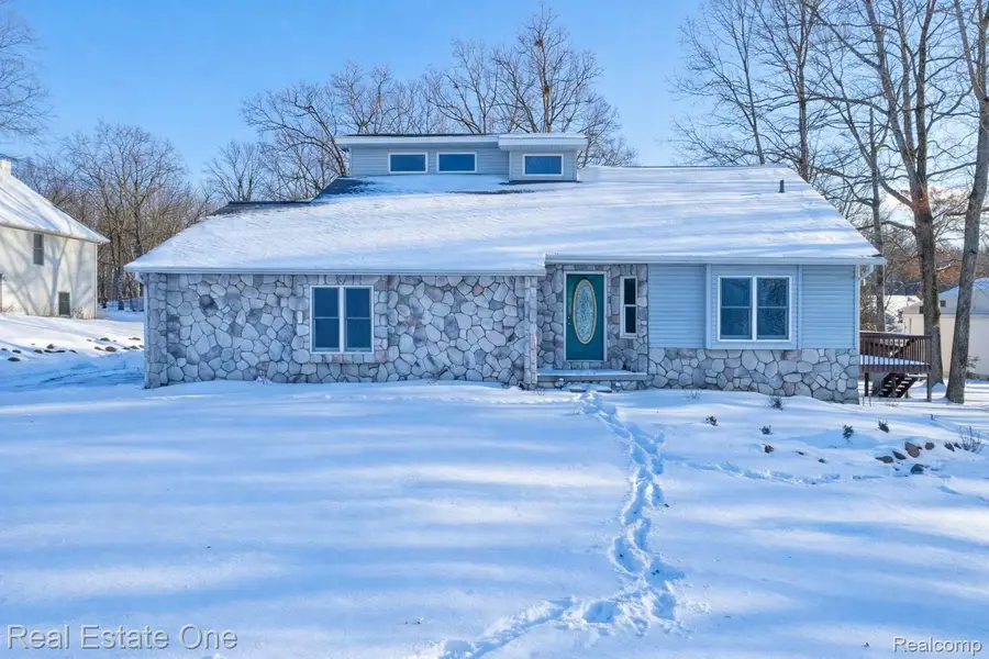 2993 Woodland Drive, Metamora, MI 48455 - Image #2