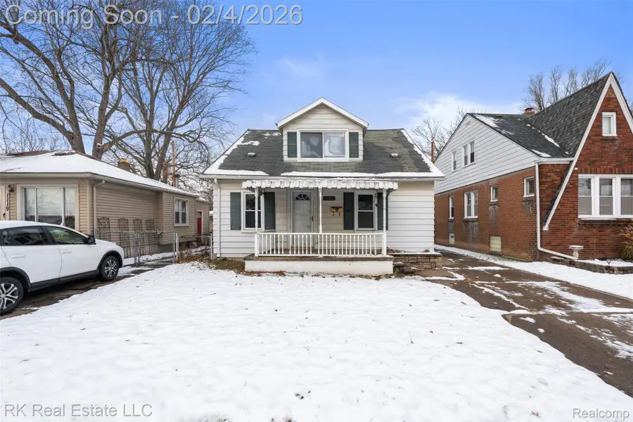 1125 E Hayes Avenue, Hazel Park, MI 48030 - #2