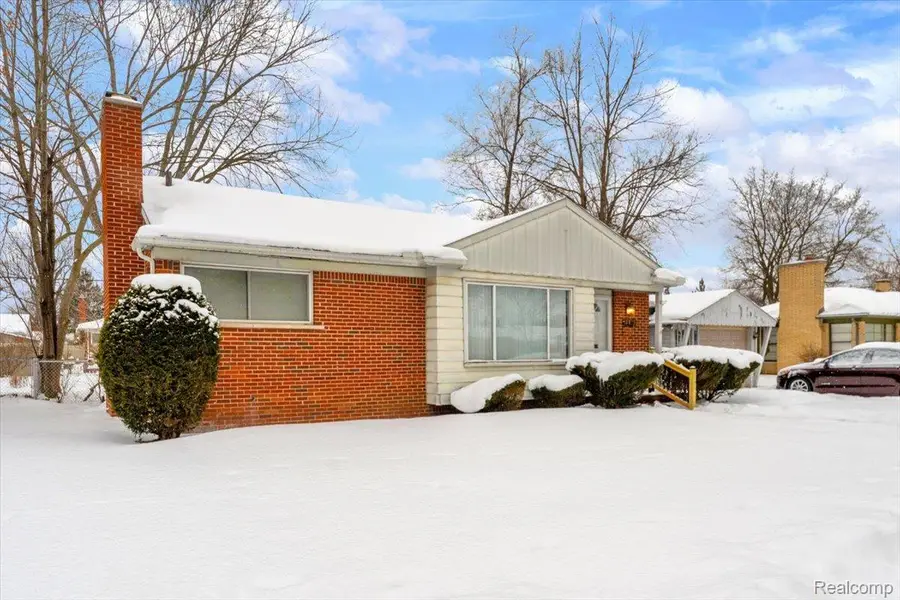 18979 Whitby Street, Livonia, MI 48152 - #3