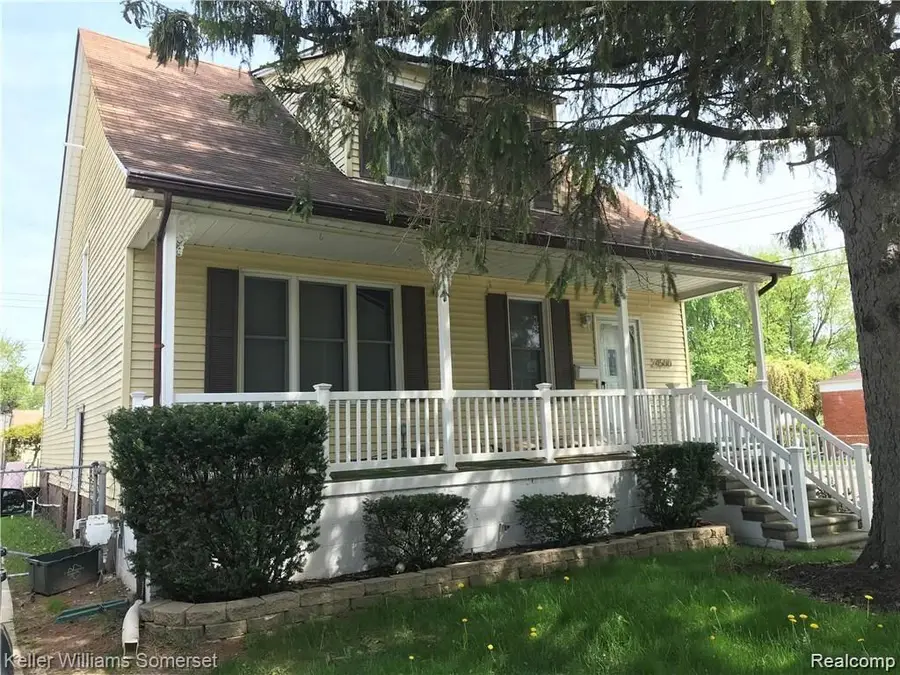 24500 Hayes Avenue, Eastpointe, MI 48021 - Image #2