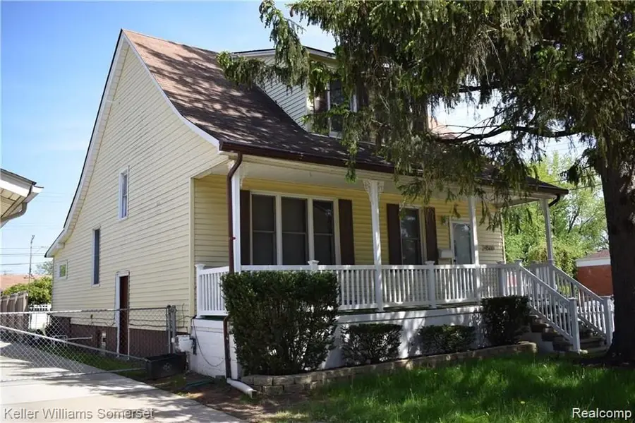 24500 Hayes Avenue, Eastpointe, MI 48021 - Image #3