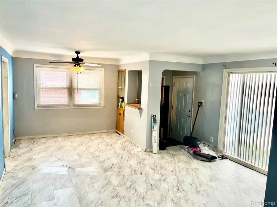 22130 Kenosha Street S, Oak Park, MI 48237 - #2
