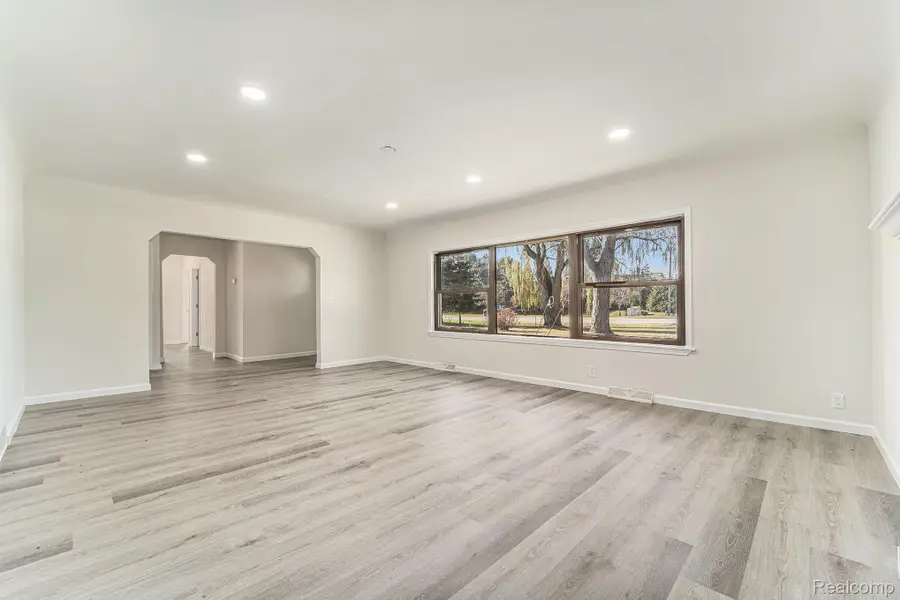24614 Taft Road, Novi, MI 48375 - Image #3