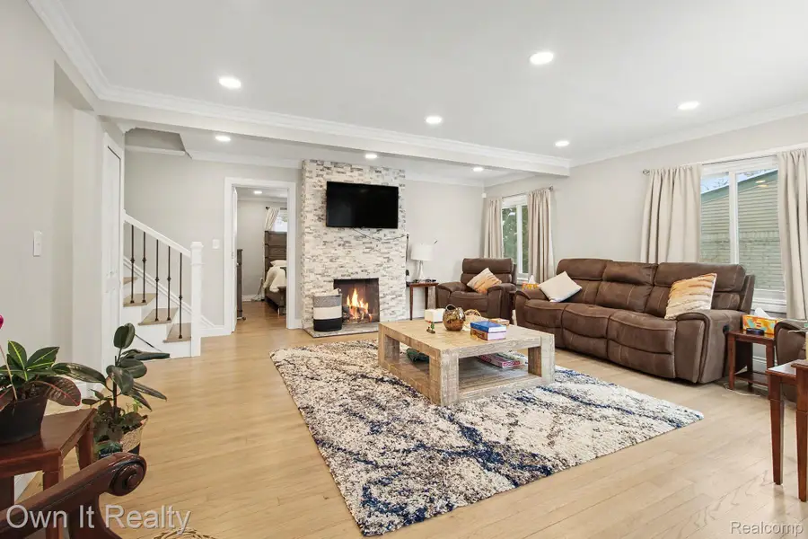 429 S Vernon Street, Dearborn, MI 48124 - Image #2